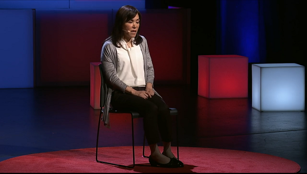 Ms.Chieko Asakawa 以自身經歷說明盲人的世界