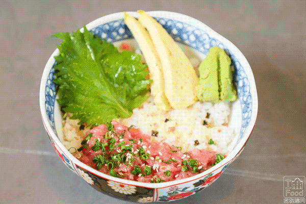 三葉上質刺身丼料理 - 吞拿魚魚腩拼盤