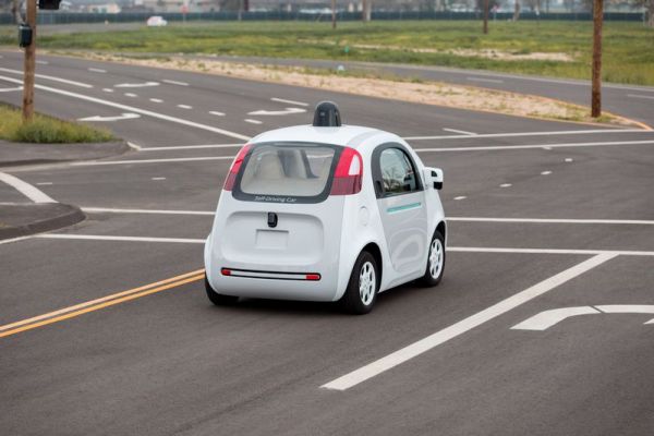 Google無人駕駛車車場實測