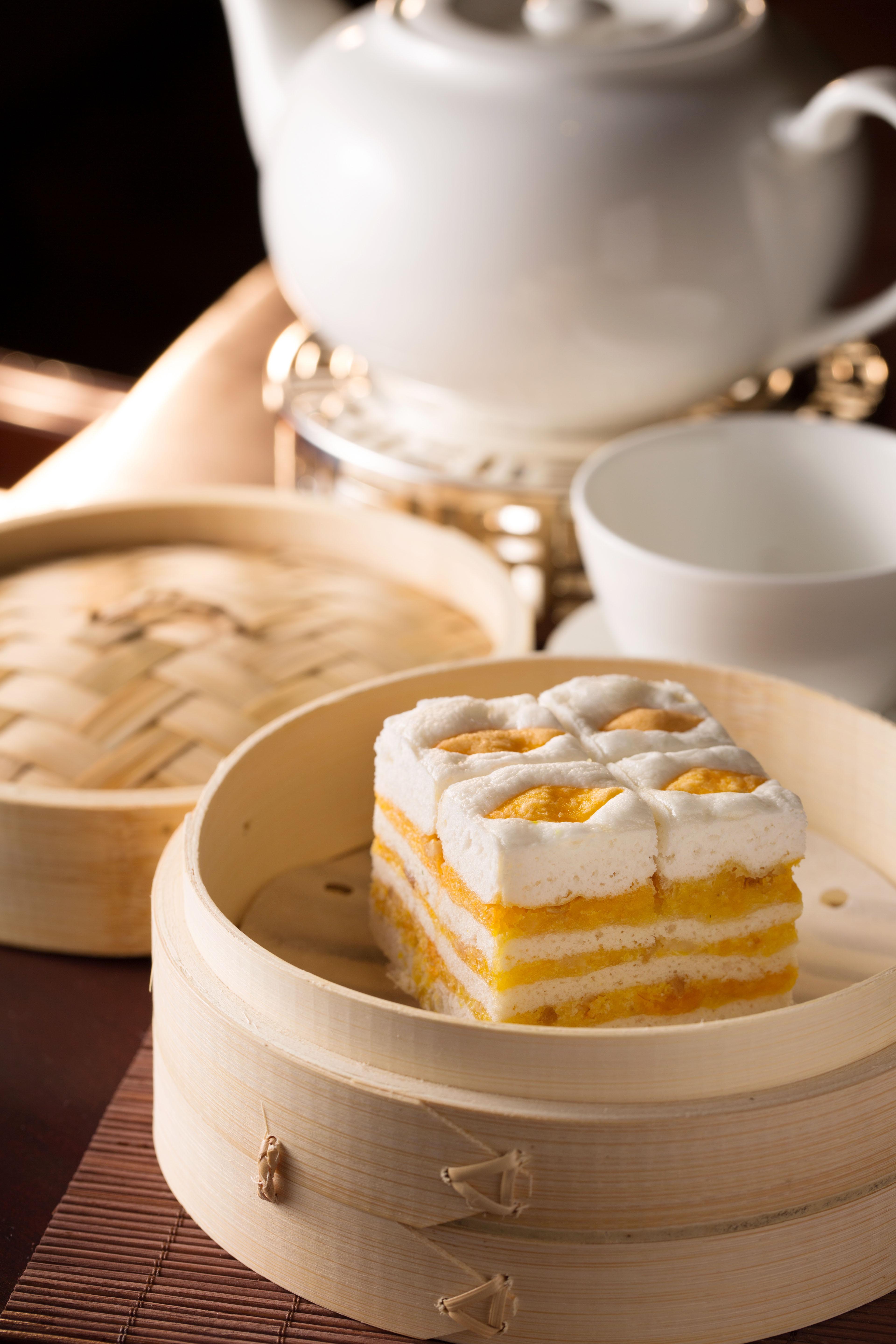 金殿堂七月推出的廣東經典懷舊點心，多款已經逐漸失傳的經典點心，包括層層相間的「蛋黃千層糕」