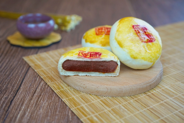 梓園上海菜館 - 酥皮豆沙月餅