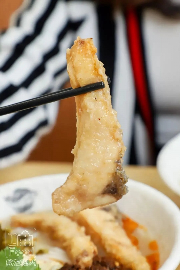 凱峯魚湯米線 - 雞翼